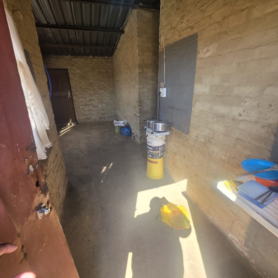 2 Bedroom Property for Sale in Ikageng North West